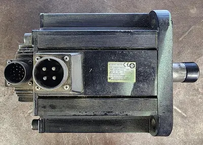 USED YASKAWA SGMGH-44ACA61