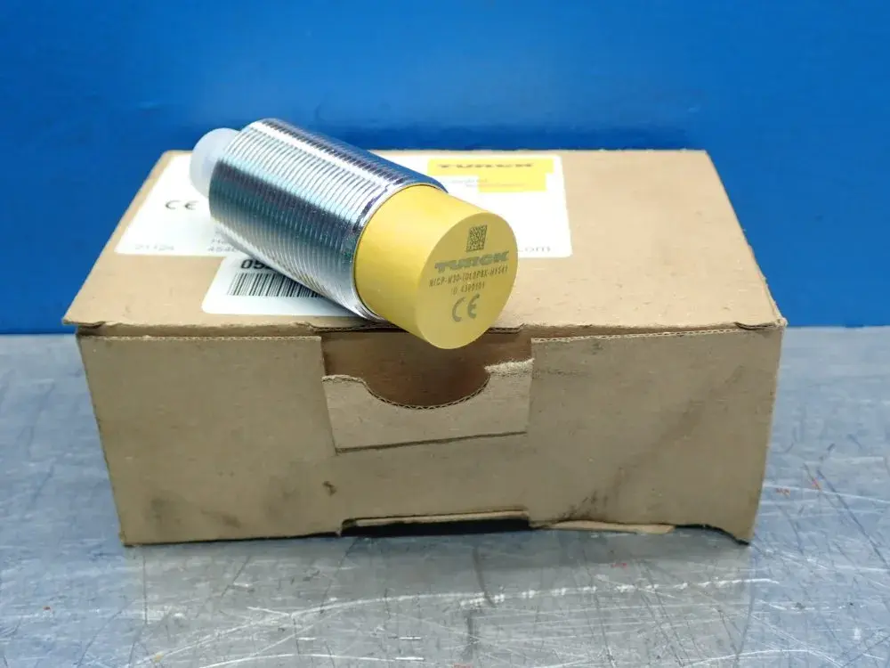 NEW TURCK NICPM30IOL2P8XH1141