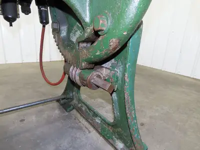 L&J No 3 Mechanical OBI Punch Press 22 Ton 2-1/2" Stroke 2Hp 3Ph Air Clutch