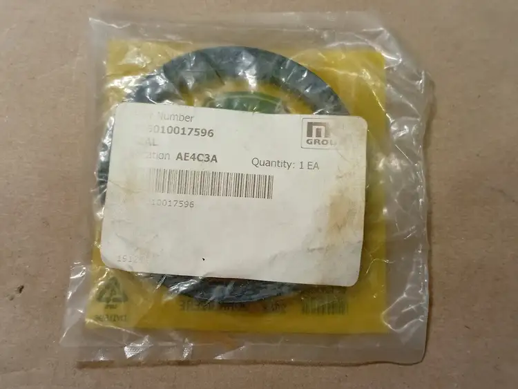 New | in-Stock JOHN DEERE R89581 Parts British Columbia CA | Lenmark #268897