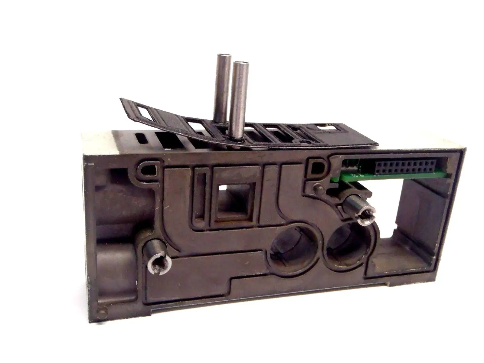 USED NUMATICS DOUBLE Z-BOARD VALVE BLOCK PNEUMATIC MANIFOLD