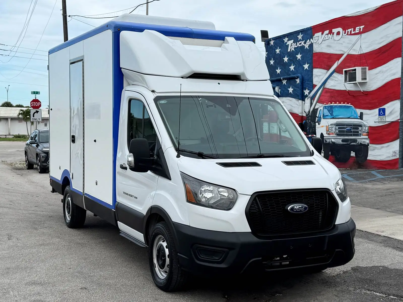 Used 2023 FORD TRANSIT Reefer Trucks Florida US | Truck and Van Outlet #1509129