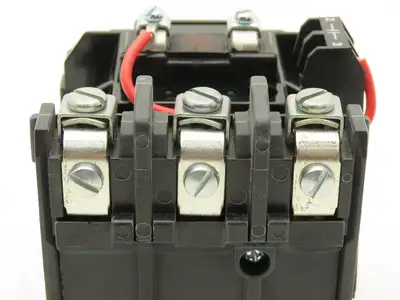 Allen Bradley 500F-AOD930 Size 0 Starter Contactor 575V 3PH 120V Coil w/Overload