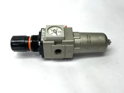 USED SMC PNEUMATIC FILTER REGULATOR 1/4" PORTS