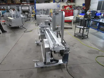 Conveyor with Wirecut