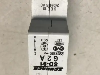 USED SCHRACK SD-91G 2A
