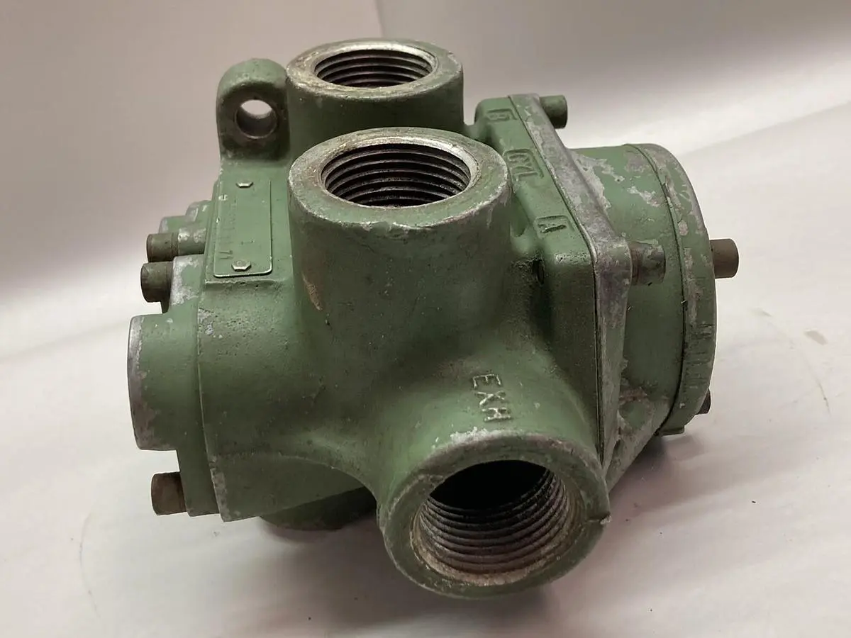 Used PARKER 2676A60111171 Pump & Valve Parts Ohio US | Surplus Asset Holdings #1246710