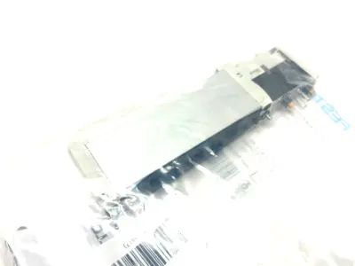 NEW FESTO SOLENOID VALVE, 5/3 CLOSED