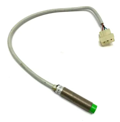 972AB2XM-A3P-L | Honeywell  Micro Switch Inductive Proximity Sensor - Used