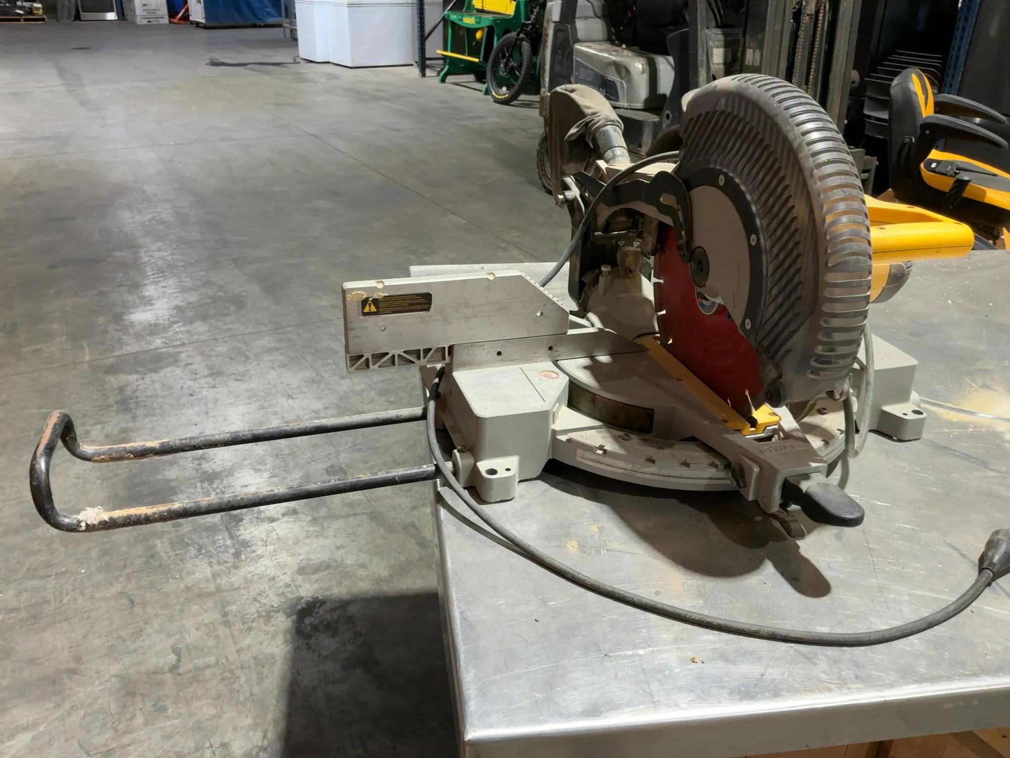 Used _UNKNOWN_ _UNKNOWN_ Miter Saws Michigan US | Miedema Asset Management Group #1295054
