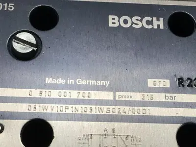 USED BOSCH 0 810 001 700