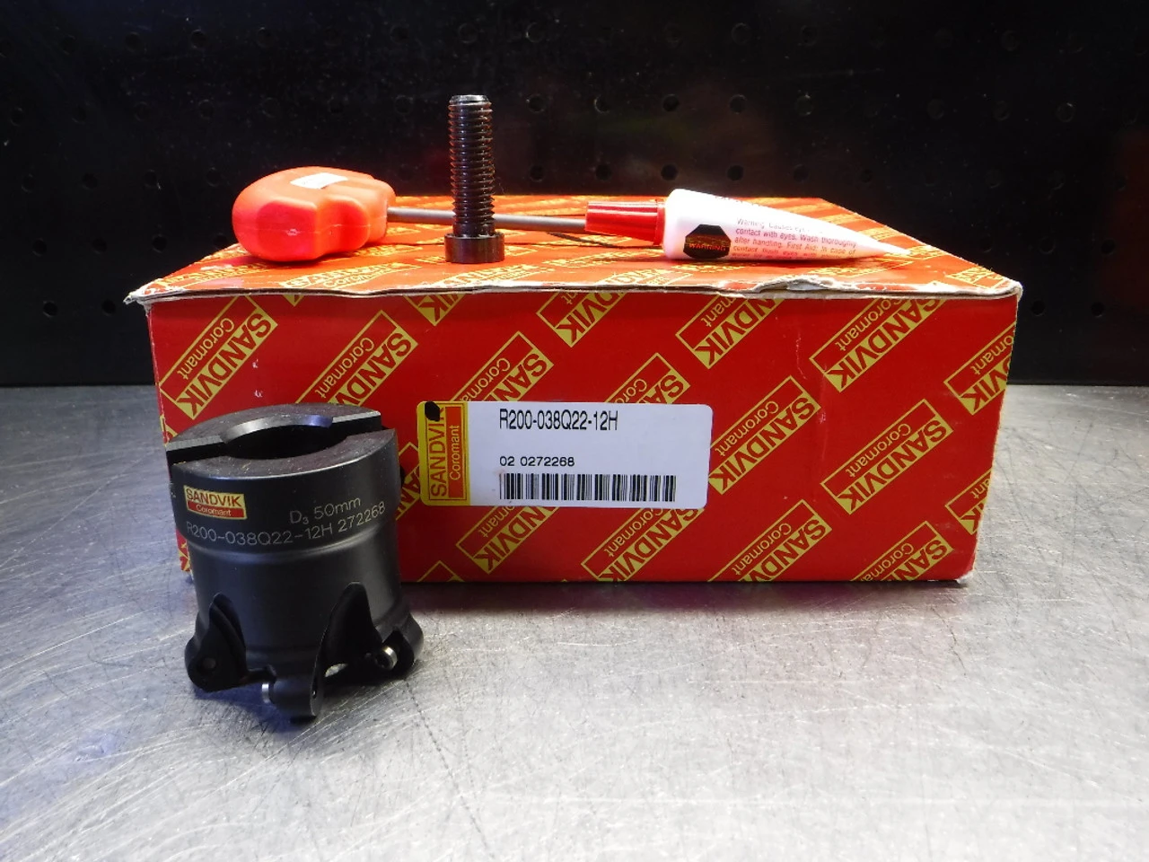 Sandvik CoroMill 38-50mm Indexable Facemill 22mm Arbor R200-038Q22-12H (LOC2571)
