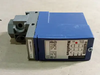 NEW TELEMECANIQUE XMLA300D2S13