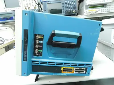 Used TEKTRONIX TLA6402 Analyzer Testers Texas US | Aucto #1307276