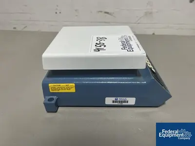 USED Cole-Parmer Cole-Parmer Digital Hot Plate Stirrer, Model 04644-10