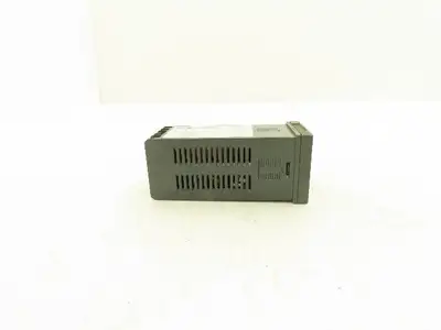 Barber-Colman 7SF Temperature Controller 100-240V VAC Supply