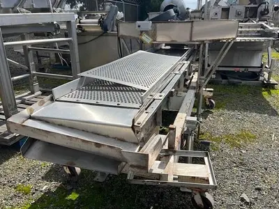 Screen, Vibratory, 17" x 98", S/st, 1 HP, Ball Cleaning #S744031