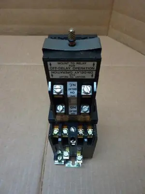 USED GENERAL ELECTRIC / GE CR122B040 A