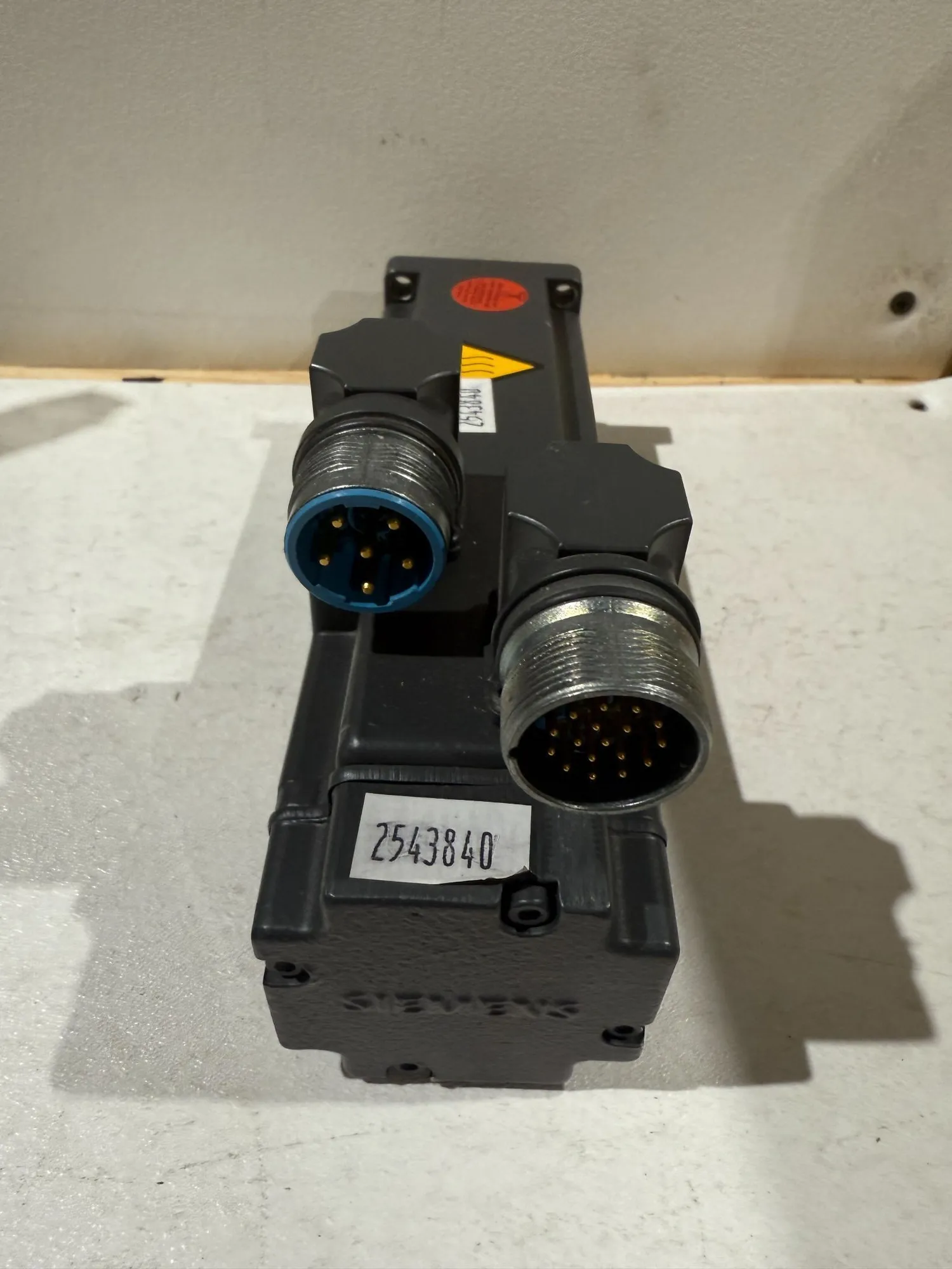 NEW SIEMENS 1FT6021-6AK71-4AGO