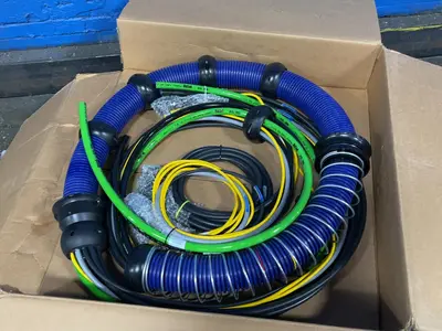 Cables Bizlink