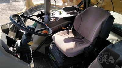 USED 2014 JOHN DEERE 6105D