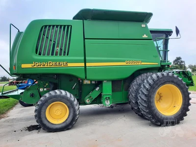 USED 2004 JOHN DEERE 9660 STS