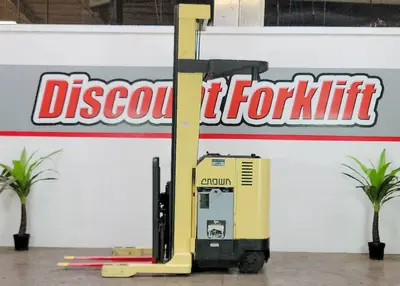 USED 1993 CROWN RR3020-35