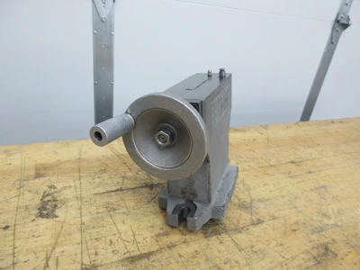 Used 2009 USED HAAS PARTS AND TOOLING HTS6 MANUAL TAILSTOCK 6" CENTER HEIGHT Tailstocks Minnesota US | Machinesused.com #1264502