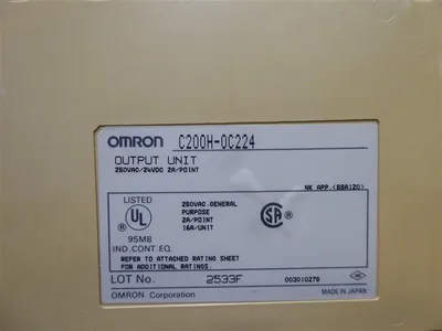Omron C200H-OC224 Output Unit without door Used