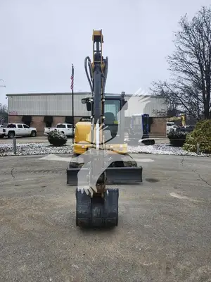 USED 2021 XCMG XE55U
