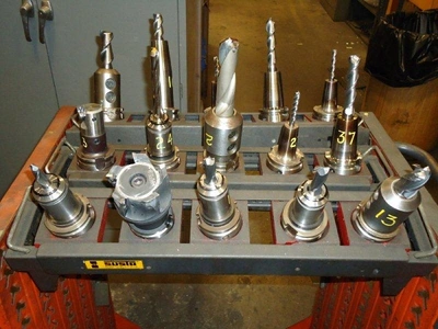 USED 2001 CINCINNATI V5-4000