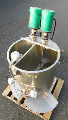 USED TWO COMPARTMENT TANK 60 GALLON