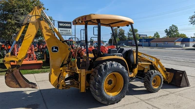 USED 2004 DEERE 110