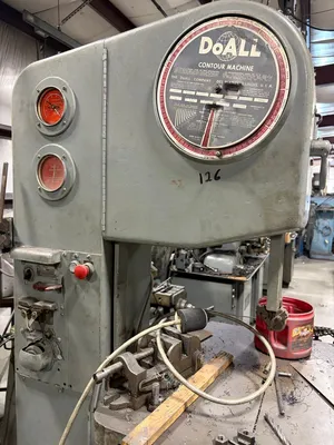 DOALL 1612-1 Vertical Band Saws | Global Machine Brokers, LLC (3)