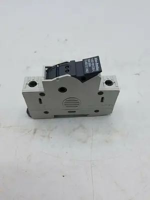USED ALLEN BRADLEY 1492FB1C30L