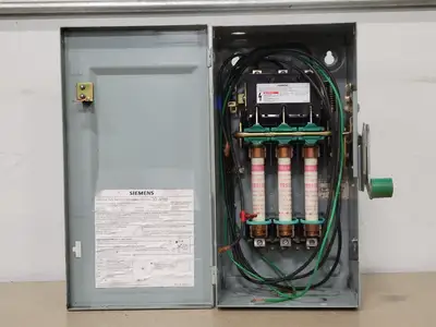 Used FEDERAL PIONEER 1336 Switchgears British Columbia CA | Lenmark #240889