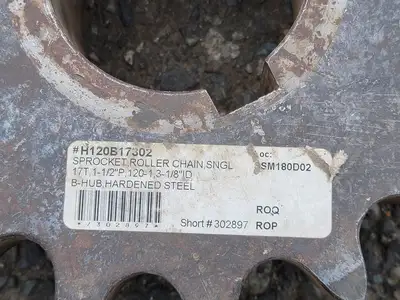 Roller Chain Sprocket H120B17302, Size 120, 17 Teeth