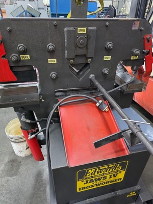 Used 1900 EDWARDS JAWS IV Ironworkers Illinois US | Revelation Machinery #1394753