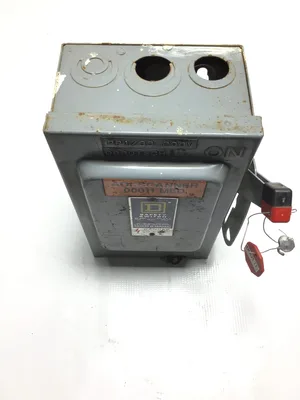 Square D H321N Heavy Duty Safety Disconnect Switch 30A 600V 3-Pole NEMA 1