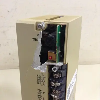 USED OMRON C500-PS222-E