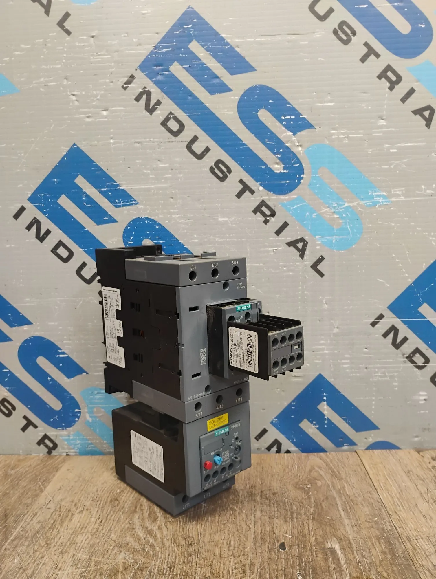USED Siemens 3RT2046-1AL20