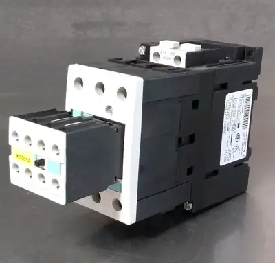 Siemens 3RT1034-1B.0 w/ 3RH1921-1FA22 Contactor Relay Loc4D42