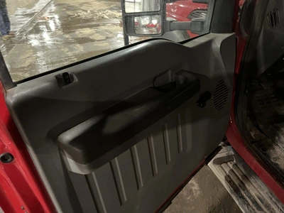 USED 2011 FORD F-550