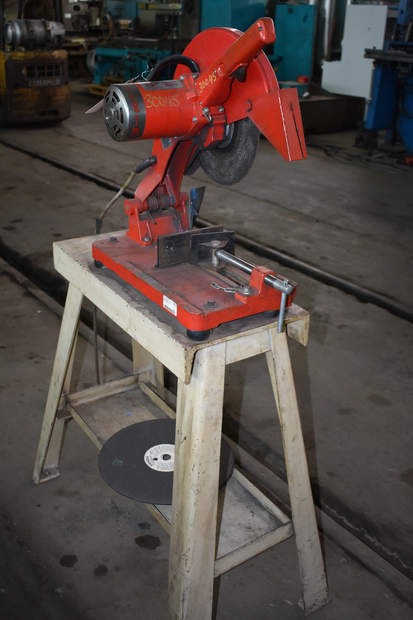 USED MILWAUKEE 14"