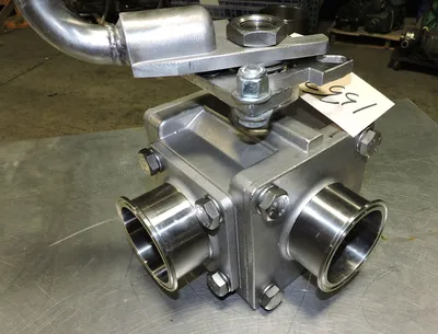 USED THREE WAY SANI  BALL  VALVE 3 WAY BALL VALVE