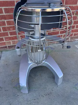 USED HOBART LEGACY HL300 PLANETARY FLOOR MIXER W/ BRAND NEW BOWL 30 QT, 3/4 HP, 120V
