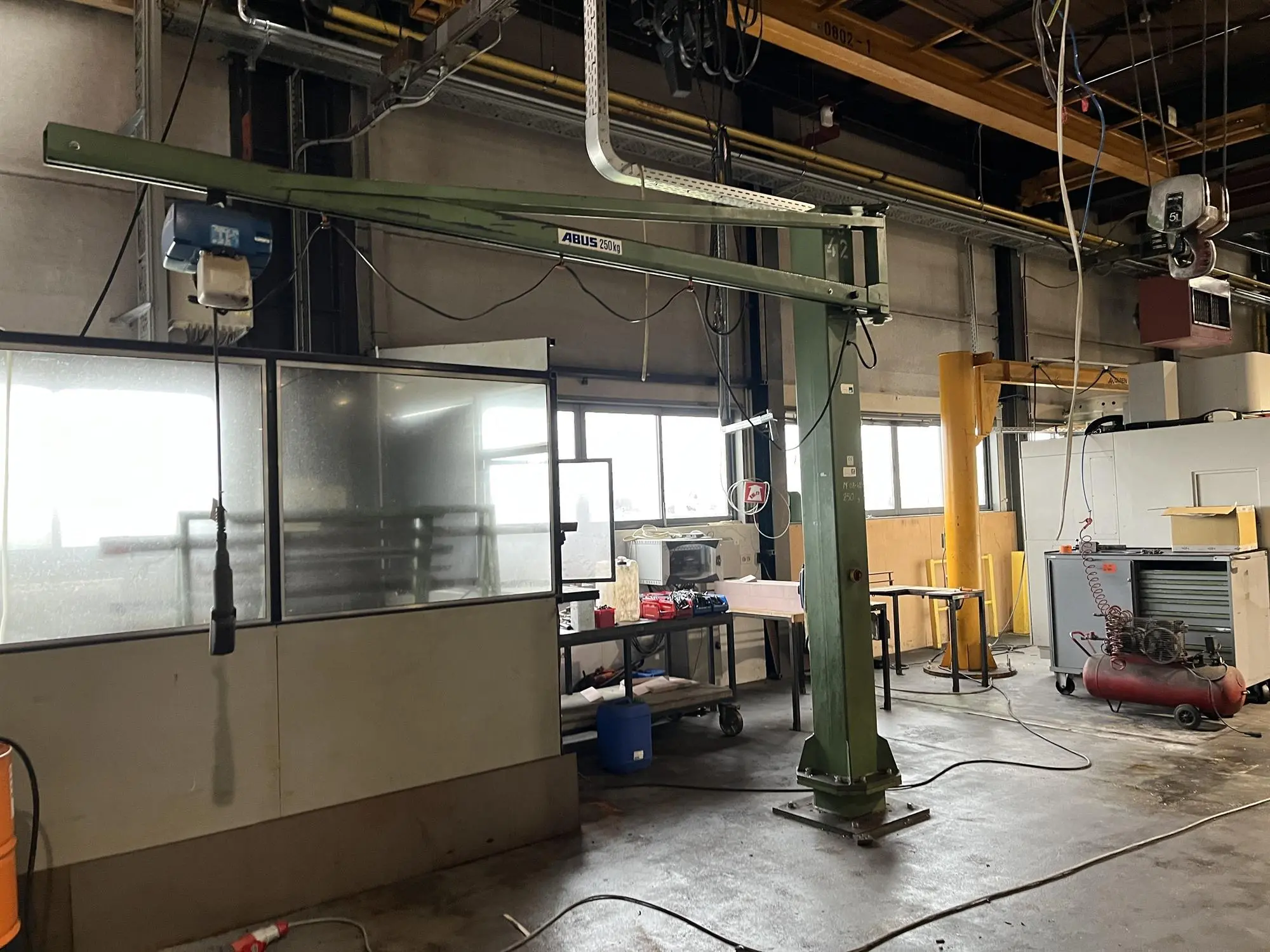 USED ABUS JIB CRANE 3 METER / 250 KG