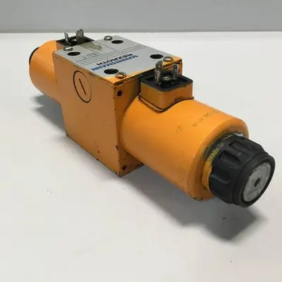 USED MANNESMANN REXROTH 4WE10J31CG24N9Z4