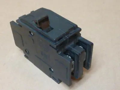 USED SQUARE D QOU215