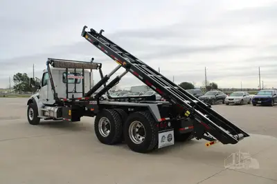 New | in-Stock 2027 PETERBILT 548 Rolloff Trucks Texas US | Roll Off Truck World #1492000